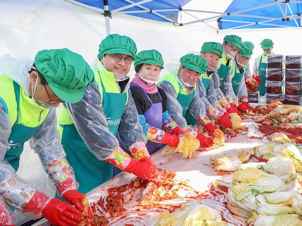 계양구는 북한이탈주민 정착 지원을 위한 '음식 먹Go! 나누Go!' 행사를 가졌다.<사진=경인방송DB>