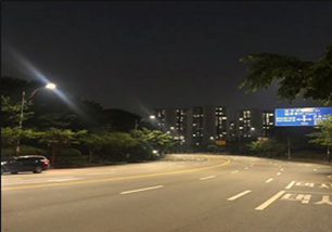 인천시의 한 도로가 노후 가로등을 LED등기구로 교체한 뒤 밝하진 모습. <사진=인천시>