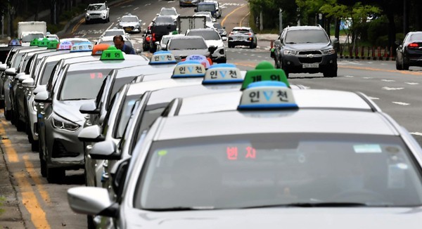 인천지역 택시요금이 오는 7월 1일부터 1천 원 인상될 전망이다. <사진=경인방송 DB>
