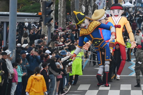 수원시 3대 가을축제 '100만 명' 방문