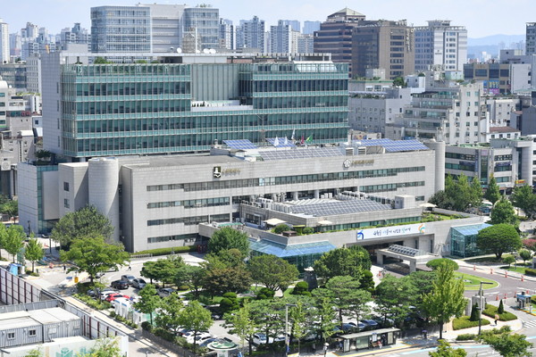 수원시 고용률 64.1% 역대 최고…제조업↓·서비스업↑