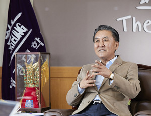 [시선공감] 유진선 대경대 이사장, 남양주 <b>한류</b>캠퍼스 설립...교육의 혁...