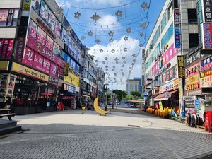 [경기전통시장에 가면⑫] 축제가 함께하는 젊은거리 '도리섬 상점가'